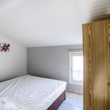Maison Pieces - Budget - Maison Pieces - Budget 224 *